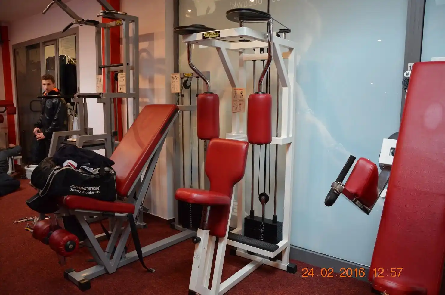 Siłownia TRICEPS-GYM - Profesjonalne wyposażenie i sprzęt treningowy 15