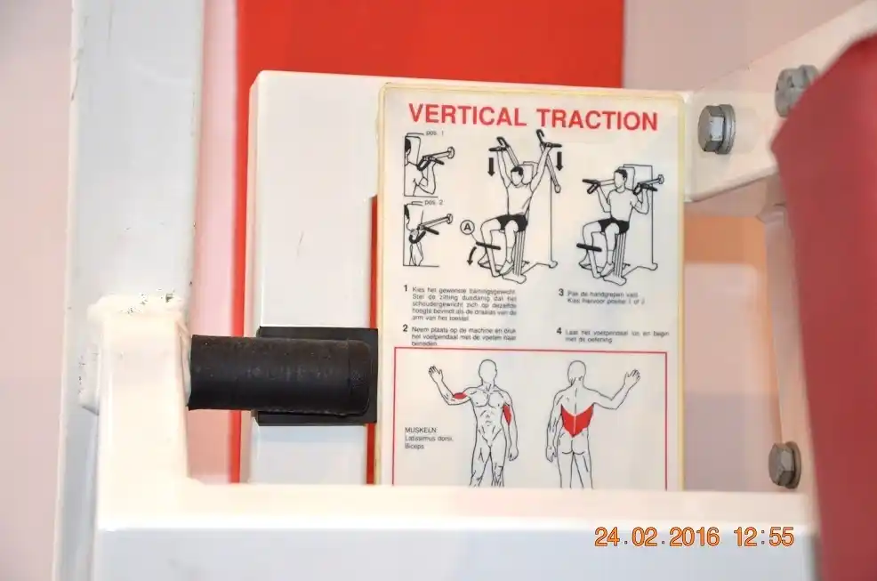 TRICEPS-GYM Wyszków - Strefa siłowa z sprzętem